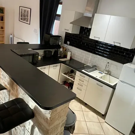 Appartement Grand T2 Sur Cour à Aufferville Extérieur photo